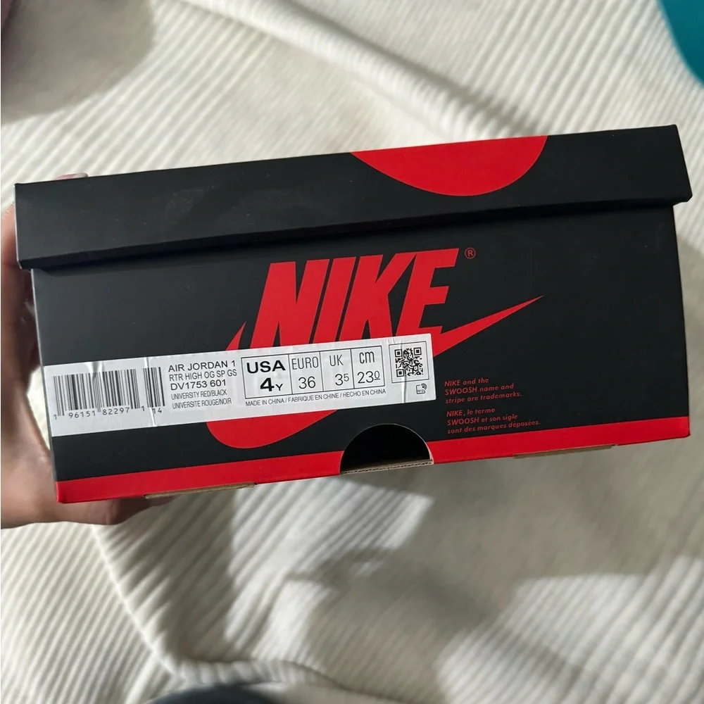 Jordan 1 - Picture 2 of 2